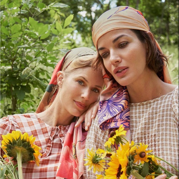 Powder Design 100% Silk Crane at Sunrise in Petal Scarf - Picture 7 of 9